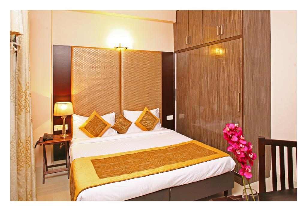 Evergreen 2Bhk Service Apartment Vasant Kunj Fortis Ilbs Nowe Delhi Zewnętrze zdjęcie